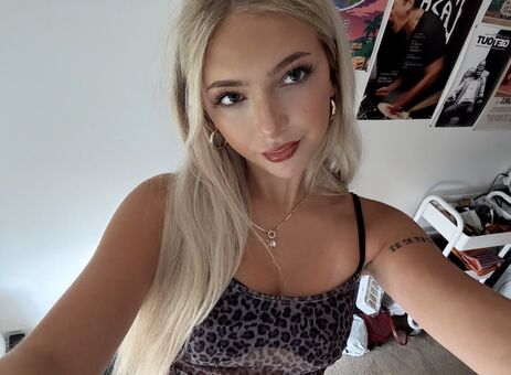 777keely Nakenläckor OnlyFans Foto 10