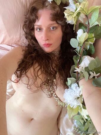 A. Rose Nakenläckor OnlyFans Foto 18