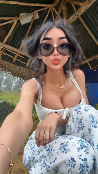 Abifsarak Nakenläckor OnlyFans Foto 2
