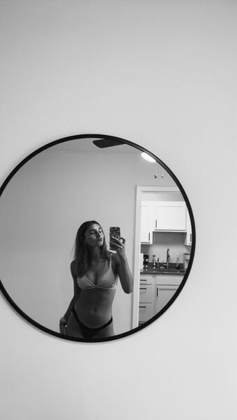 abschilli Nakenläckor OnlyFans Foto 11