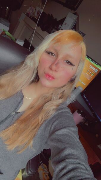 Abusuble Nakenläckor OnlyFans Foto 11