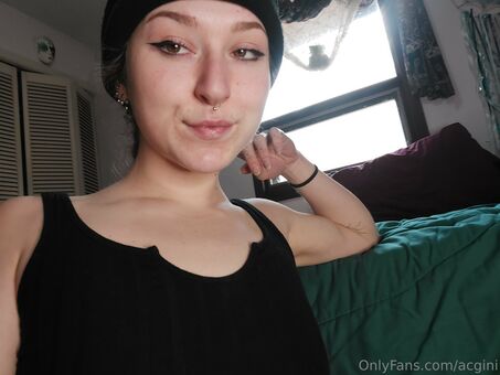 acgini Nakenläckor OnlyFans Foto 19