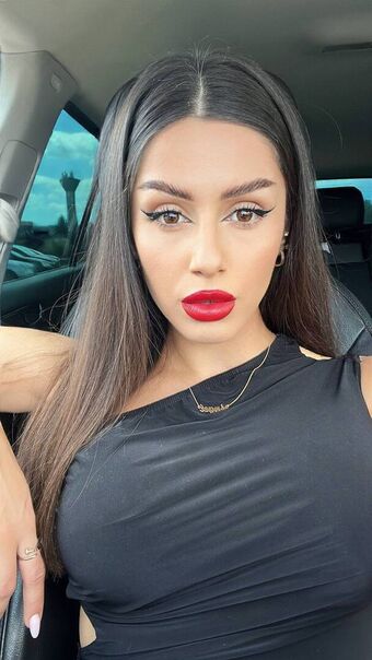 Adalline Nakenläckor OnlyFans Foto 20