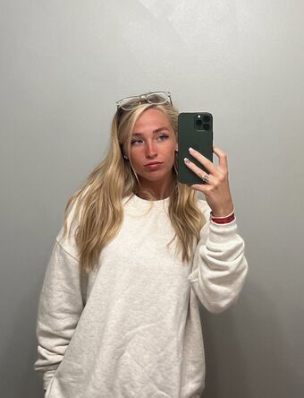 Addy B Nakenläckor OnlyFans Foto 19