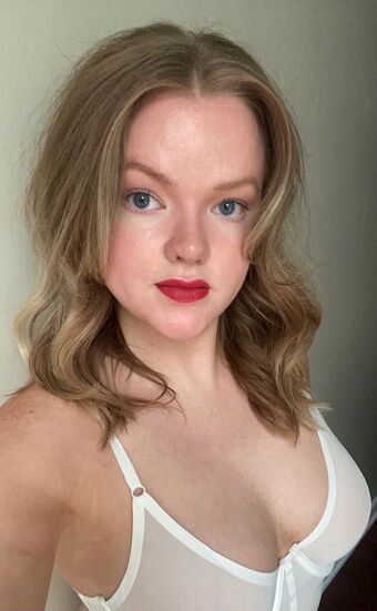 Adleesweet Nakenläckor OnlyFans Foto 13