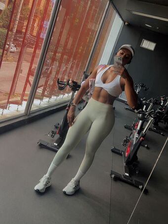 Afroglam1 Nakenläckor OnlyFans Foto 12