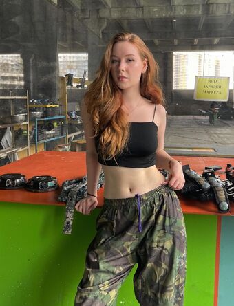 Agent Nesty Nakenläckor OnlyFans Foto 8