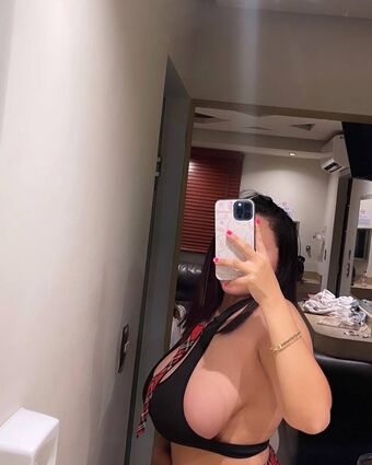 Aileth Nakenläckor OnlyFans Foto 8