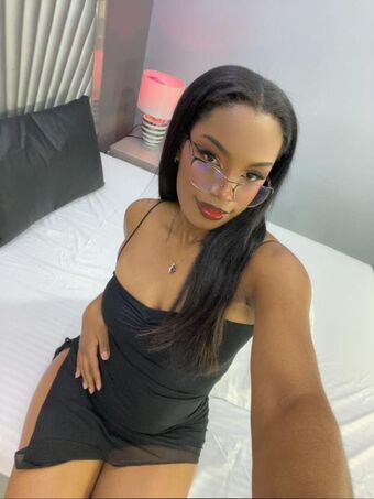 AlanaBale Nakenläckor OnlyFans Foto 17