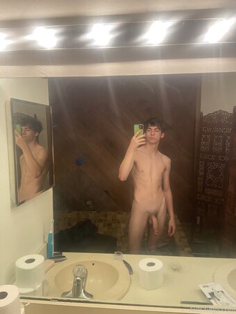 alex3legs
