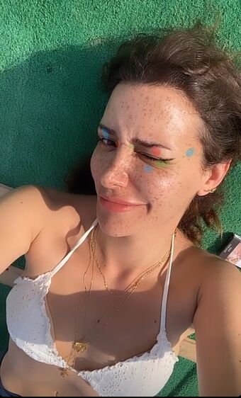 Algı Eke Nakenläckor OnlyFans Foto 19