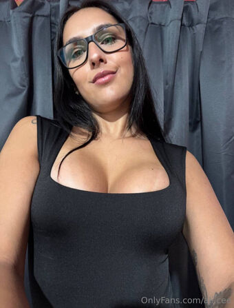 ali.cee Nakenläckor OnlyFans Foto 15