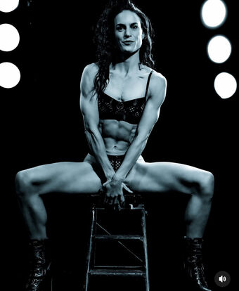 Alias Rose Nakenläckor OnlyFans Foto 2