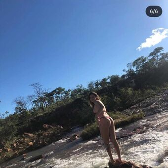 Alice Ajala Moreira Nakenläckor OnlyFans Foto 3