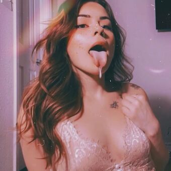 AliiceApple Nakenläckor OnlyFans Foto 1