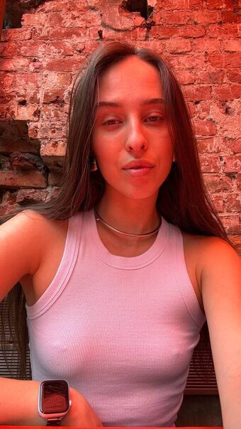 alinasollo Nakenläckor OnlyFans Foto 15