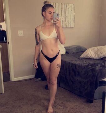 Alixcasey Nakenläckor OnlyFans Foto 11