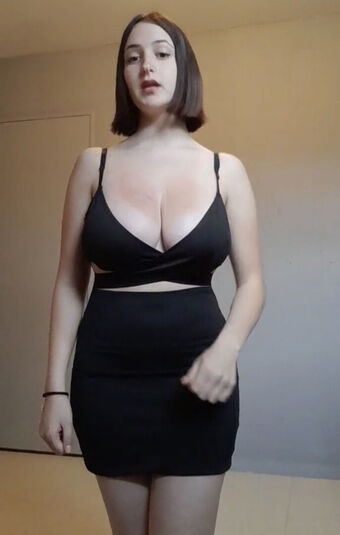 Alizeaaa Nakenläckor OnlyFans Foto 15