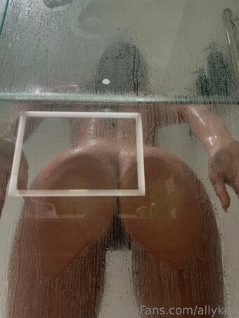 allyken Nakenläckor OnlyFans Foto 19