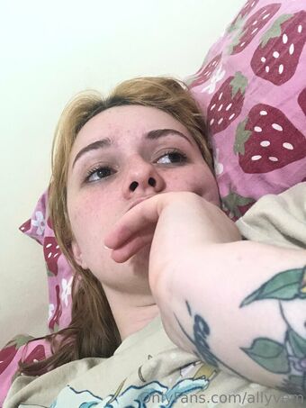 allyvem Nakenläckor OnlyFans Foto 11