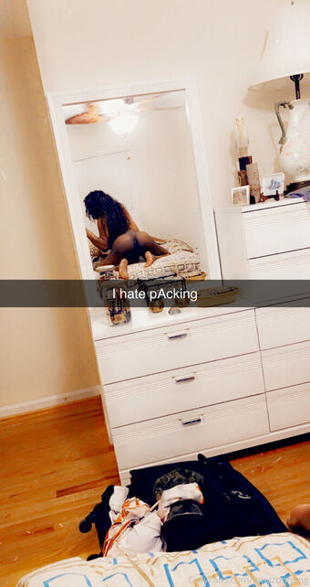 amazonhung Nakenläckor OnlyFans Foto 22