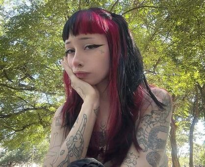 Amber Kai Nakenläckor OnlyFans Foto 34