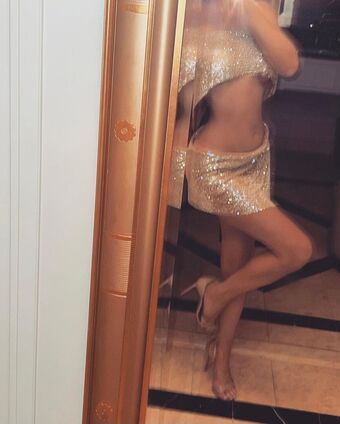 Amberscholl Nakenläckor OnlyFans Foto 9