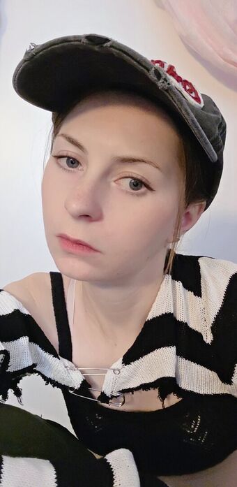 amedoll Nakenläckor OnlyFans Foto 21