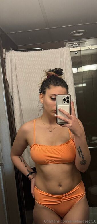ameliaroseof10 Nakenläckor OnlyFans Foto 8