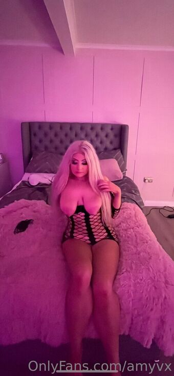 Amyvx Nakenläckor OnlyFans Foto 19