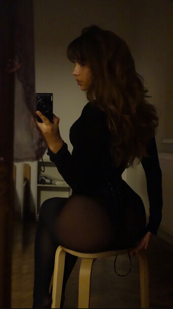 Anda Tohatan Nakenläckor OnlyFans Foto 21