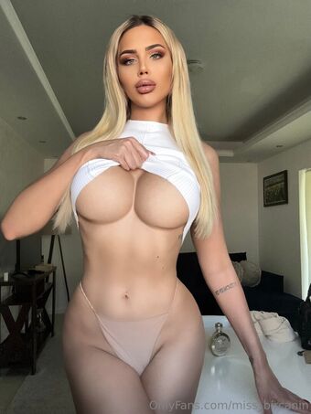 Andreana Bircanin Nakenläckor OnlyFans Foto 1