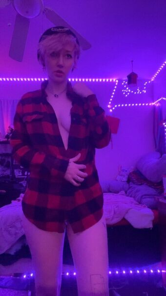 angelorangle Nakenläckor OnlyFans Foto 18