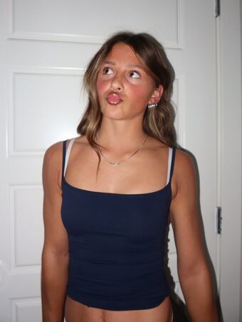 Anna Frey Nakenläckor OnlyFans Foto 3