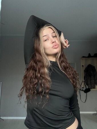 anna_six Nakenläckor OnlyFans Foto 6