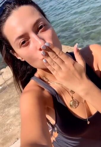 Antea Nakenläckor OnlyFans Foto 4