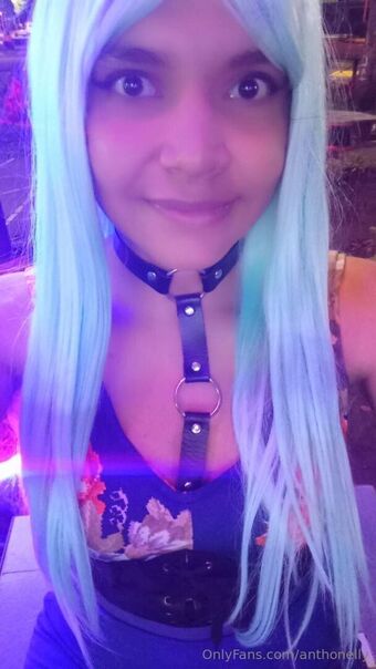 anthonelly Nakenläckor OnlyFans Foto 6