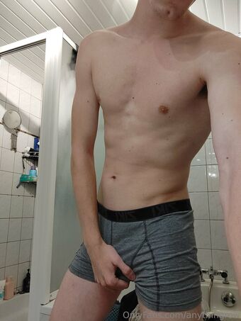 anythingrow Nakenläckor OnlyFans Foto 9