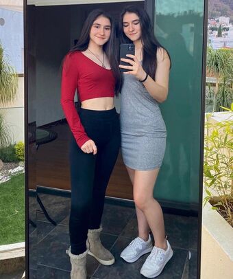 Ara Fer Nakenläckor OnlyFans Foto 3
