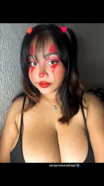 Ari Mar Nakenläckor OnlyFans Foto 16