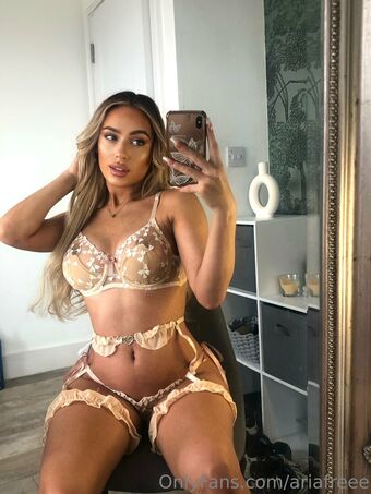 ariafreee Nakenläckor OnlyFans Foto 17