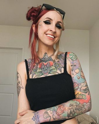 aritaylor_ Nakenläckor OnlyFans Foto 2