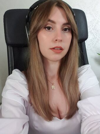 Armorra Nakenläckor OnlyFans Foto 15