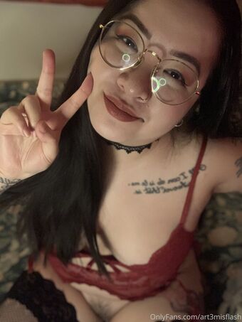art3misflash Nakenläckor OnlyFans Foto 14