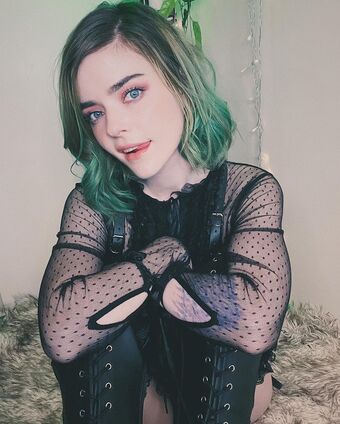 Ashe Maree