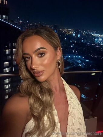 ashleighbae Nakenläckor OnlyFans Foto 4