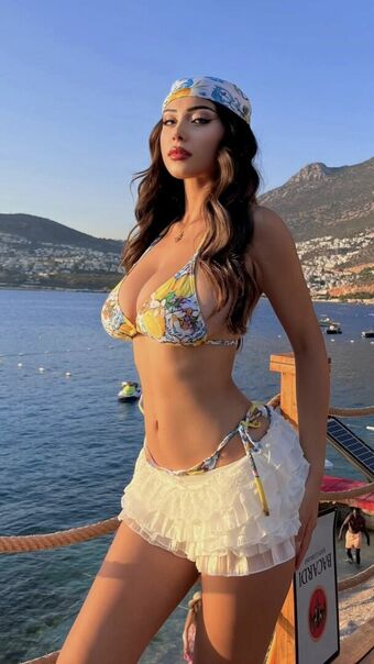 aslihel Nakenläckor OnlyFans Foto 42