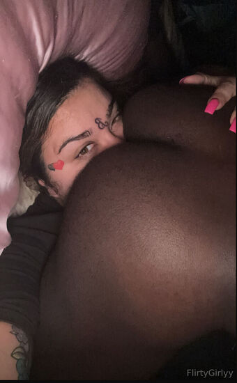 Asseatingqueen Nakenläckor OnlyFans Foto 16