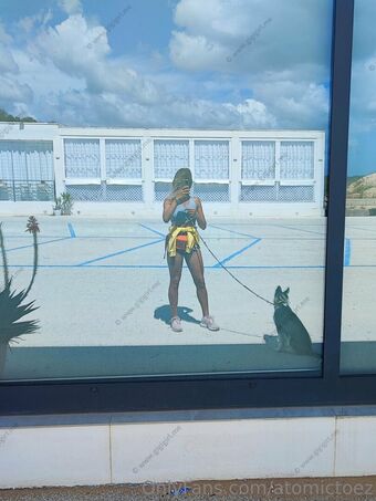 atomictoez Nakenläckor OnlyFans Foto 27