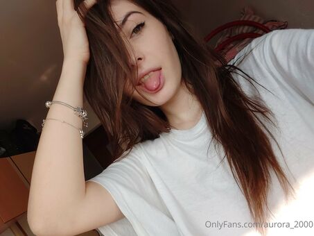 aurora_2000 Nakenläckor OnlyFans Foto 15